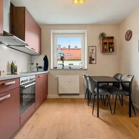 Apartment Wohlfuehl- Und Workout Mit Balkon *